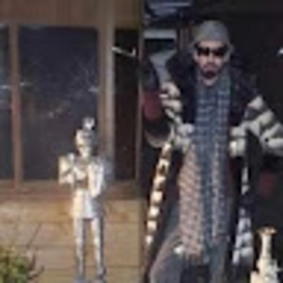 Meet your Posher, David - Picture 1 of 1